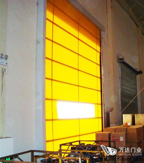 中沙工厂堆积门